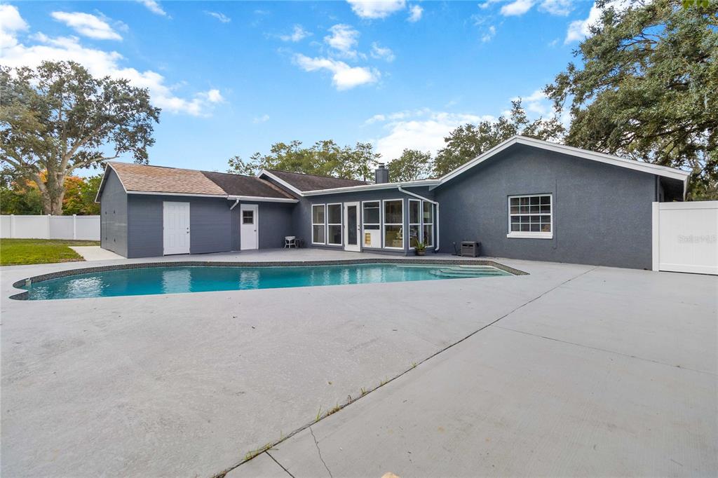 Winter Springs, Florida, 32708, United States, 4 Bedrooms Bedrooms, ,2 BathroomsBathrooms,Residential,For Sale,1968869