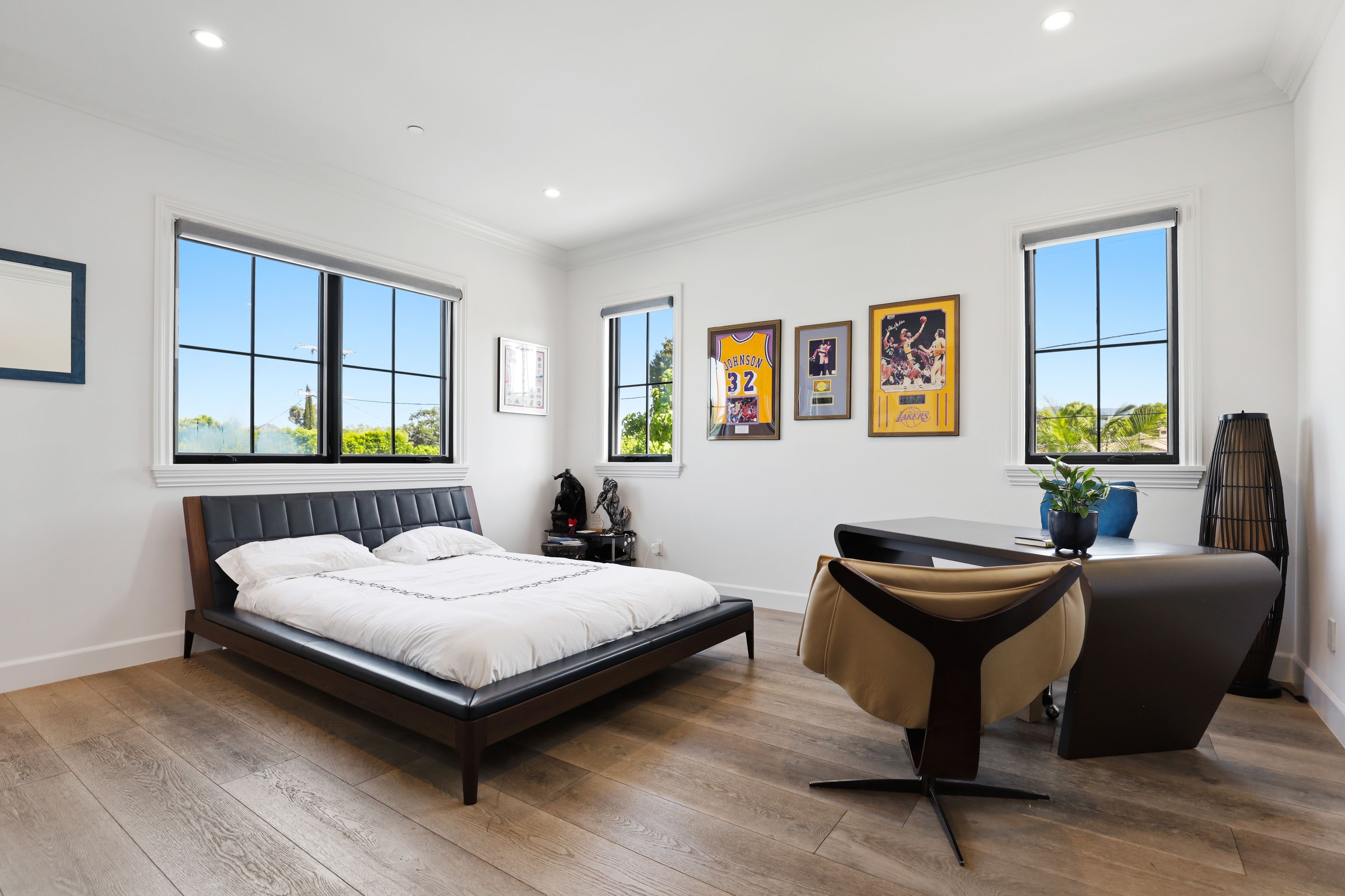  5342 Shoshone Avenue - 物件實景