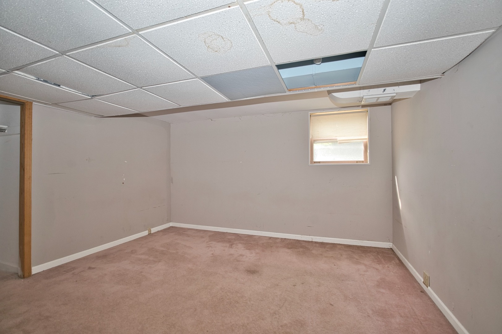 Lincolnwood, Illinois, 60712, United States, 8 Bedrooms Bedrooms, ,Residential,For Sale,1984264