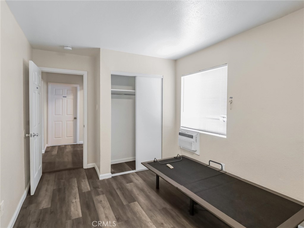 Los Angeles, California, 90003, United States, 5 Bedrooms Bedrooms, ,3 BathroomsBathrooms,Residential,For Sale,1935114