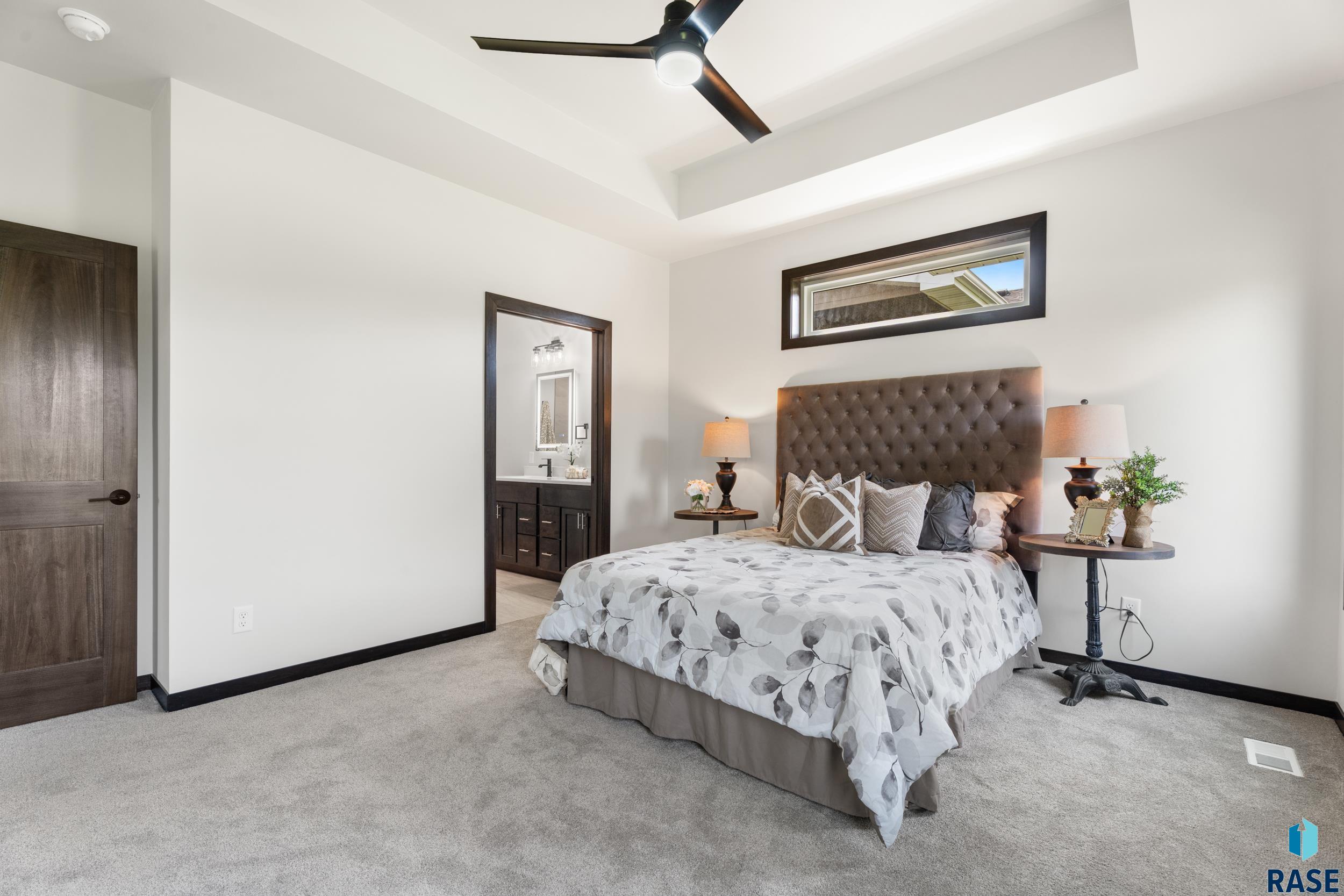 Sioux Falls, South Dakota, 57110, United States, 4 Bedrooms Bedrooms, ,2 BathroomsBathrooms,Residential,For Sale,1974894