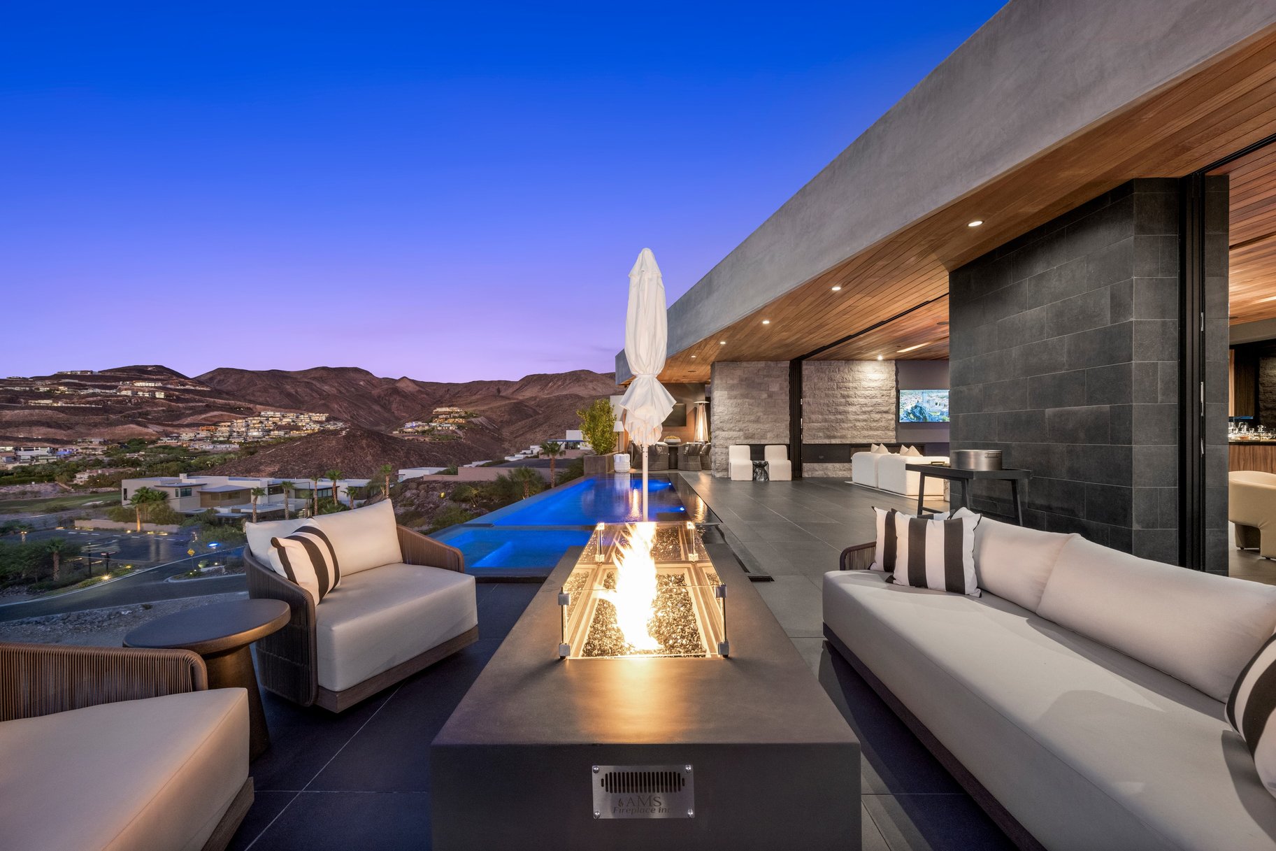  Extraordinary Architectural Masterpiece in Macdonald Highlands - 物件實景