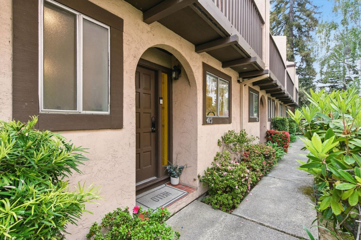 Redwood City, California, 94061, United States, 2 Bedrooms Bedrooms, ,2 BathroomsBathrooms,Residential,For Sale,1939349