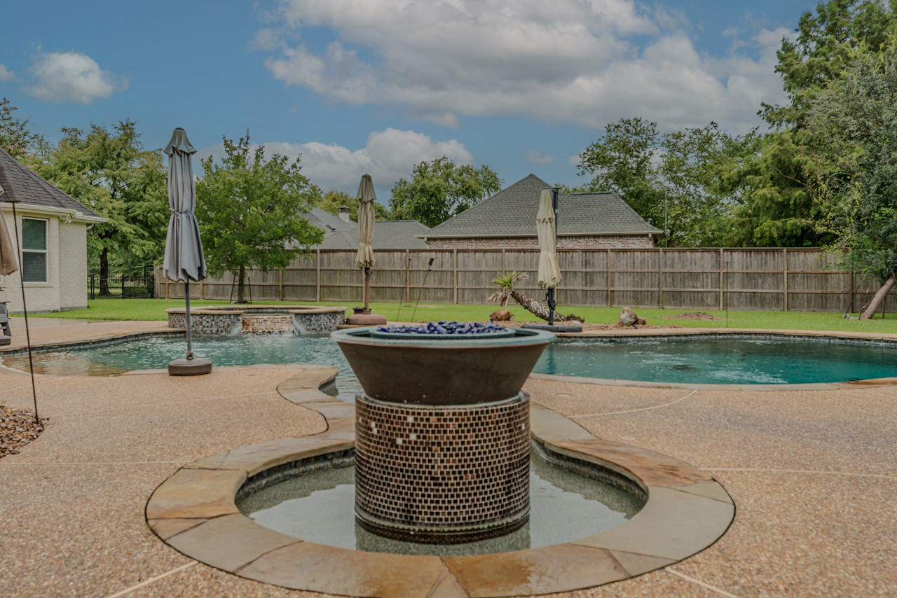 Orange, Texas, 77630, United States, 3 Bedrooms Bedrooms, ,5 BathroomsBathrooms,Residential,For Sale,1901539
