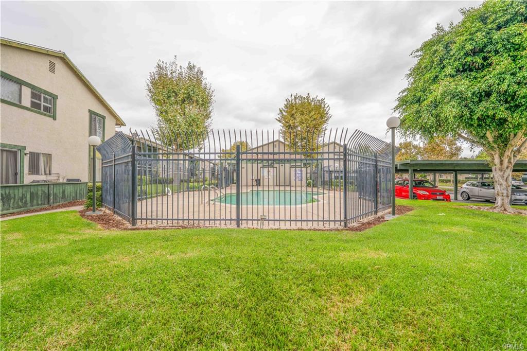 Lake Forest, California, 92630, United States, 2 Bedrooms Bedrooms, ,Residential,For Sale,1978731