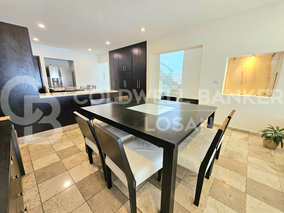 Naucalpan de Juárez, Estado de méxico, 53297, Mexico, 3 Bedrooms Bedrooms, ,3 BathroomsBathrooms,Residential,For Sale,1916979