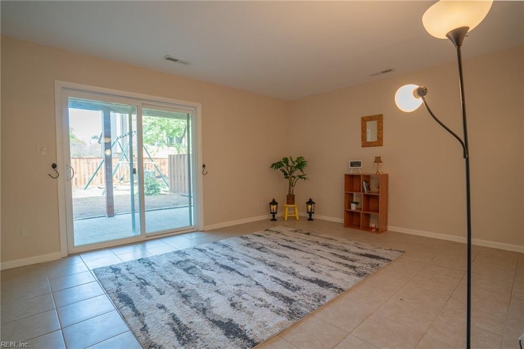 Virginia Beach, Virginia, 23455, United States, 3 Bedrooms Bedrooms, ,4 BathroomsBathrooms,Residential,For Sale,1921851