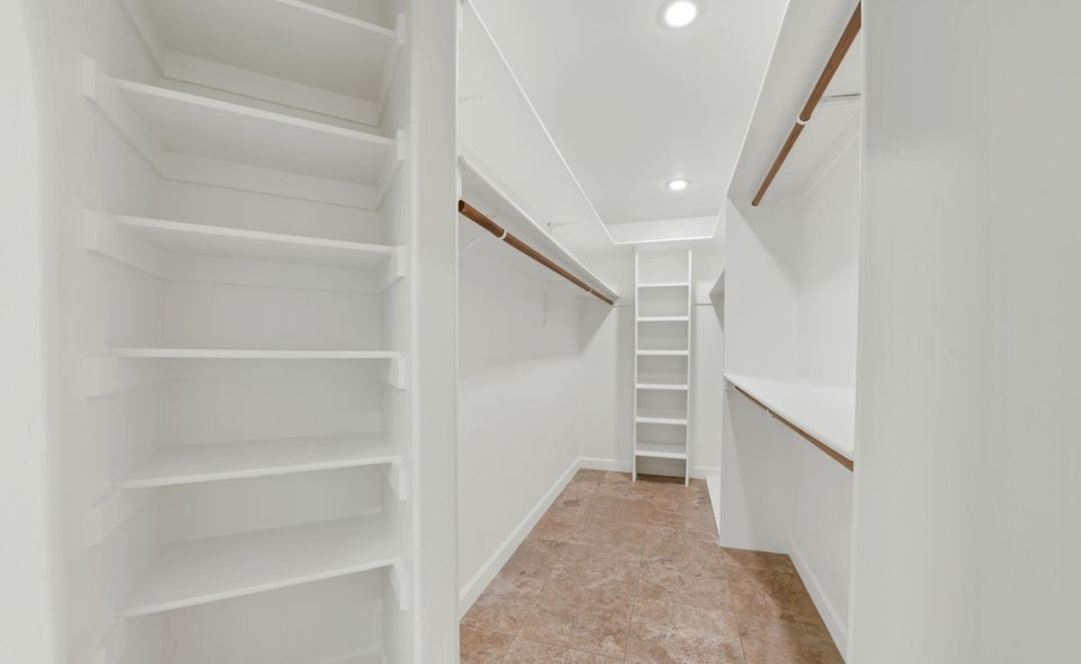  6543 N Turnberry Drive, Tucson, AZ 85718 - 物件實景
