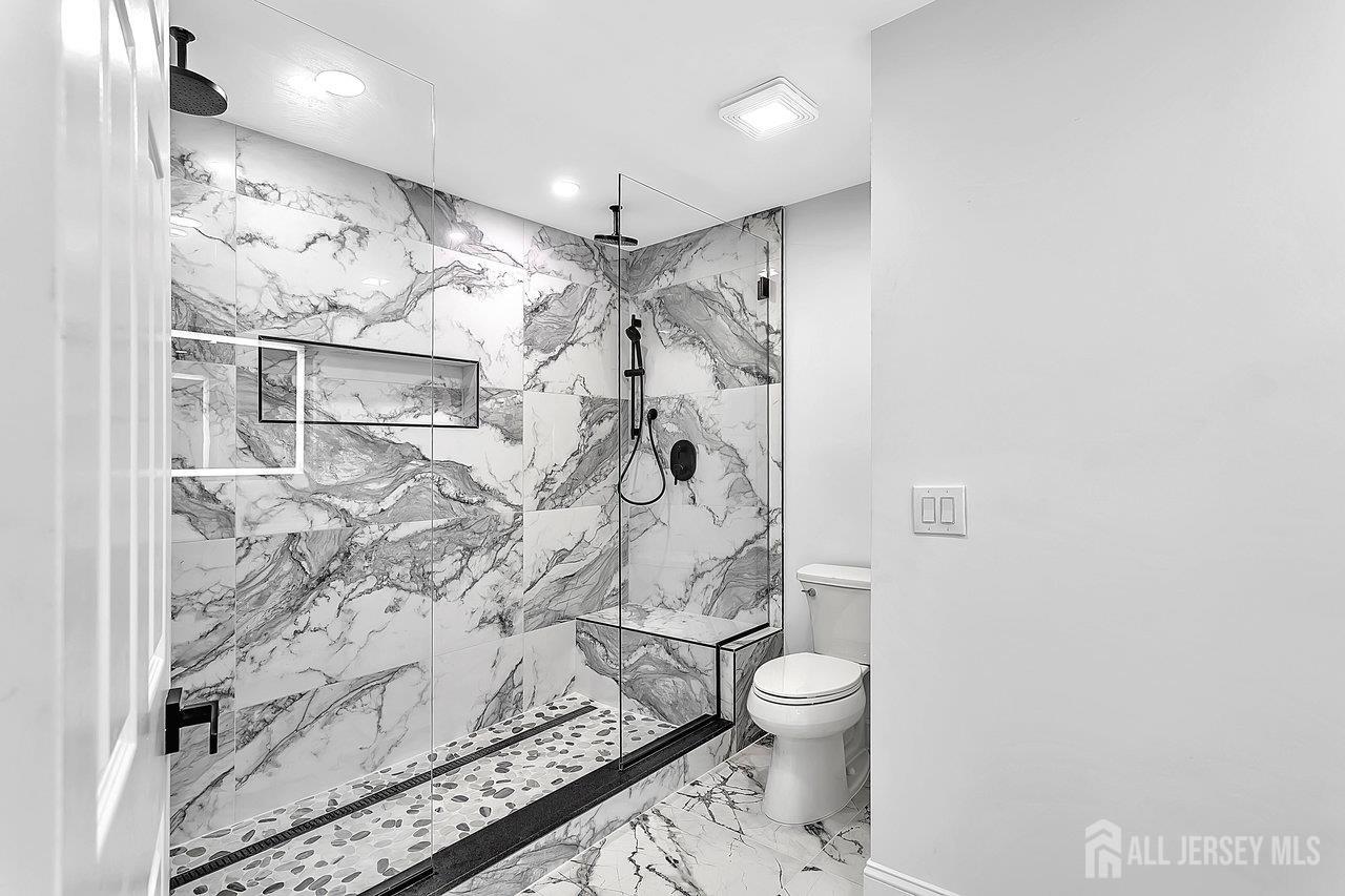 Monroe, New Jersey, 08831, United States, 2 Bedrooms Bedrooms, ,3 BathroomsBathrooms,Residential,For Sale,1918602