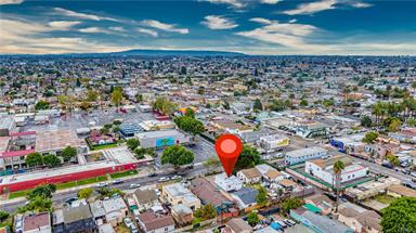 Los Angeles, California, 90003, United States, 5 Bedrooms Bedrooms, ,Residential,For Sale,1879445