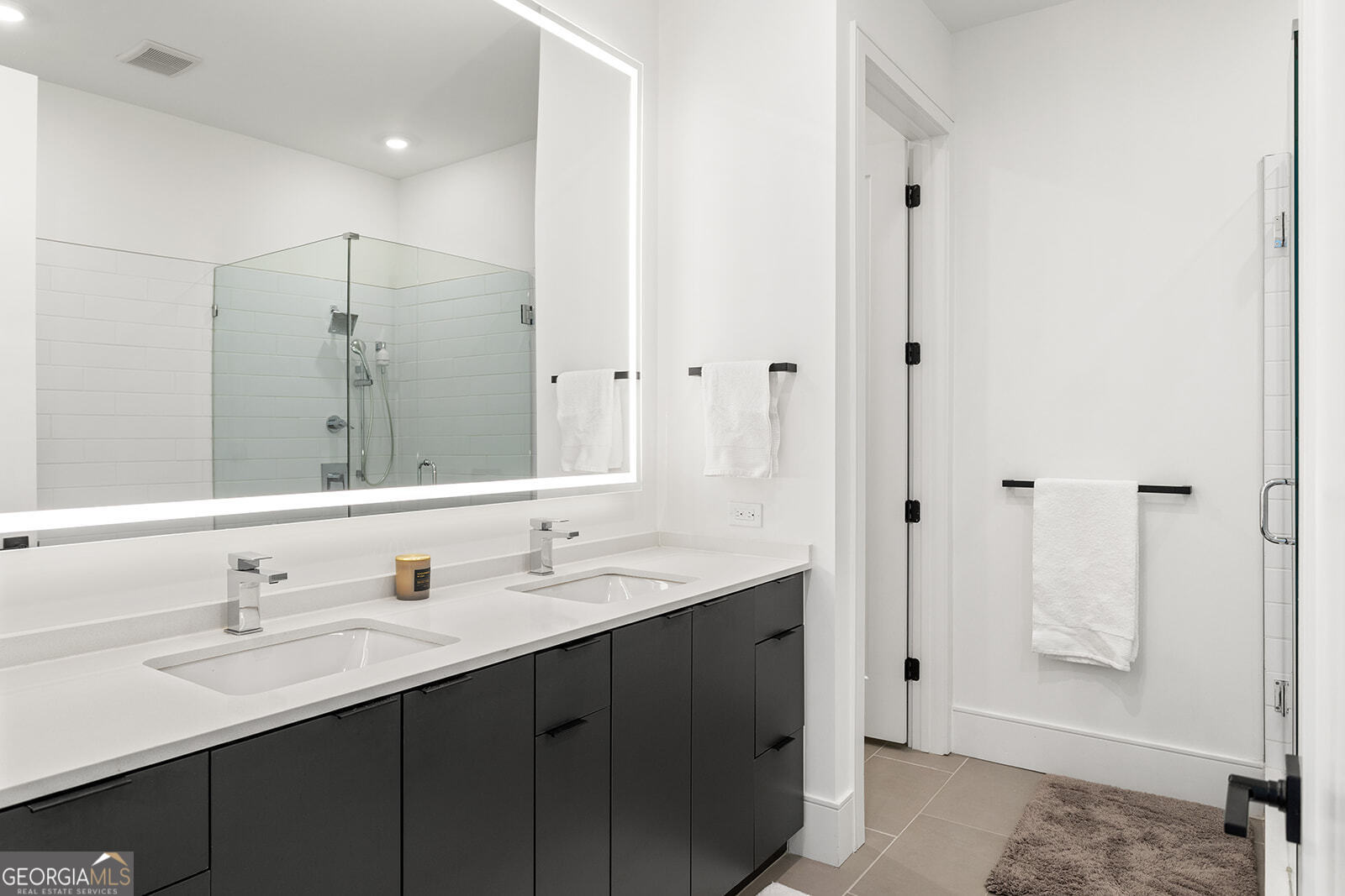 Atlanta, Georgia, 30318, United States, 2 Bedrooms Bedrooms, ,3 BathroomsBathrooms,Residential,For Sale,1989476