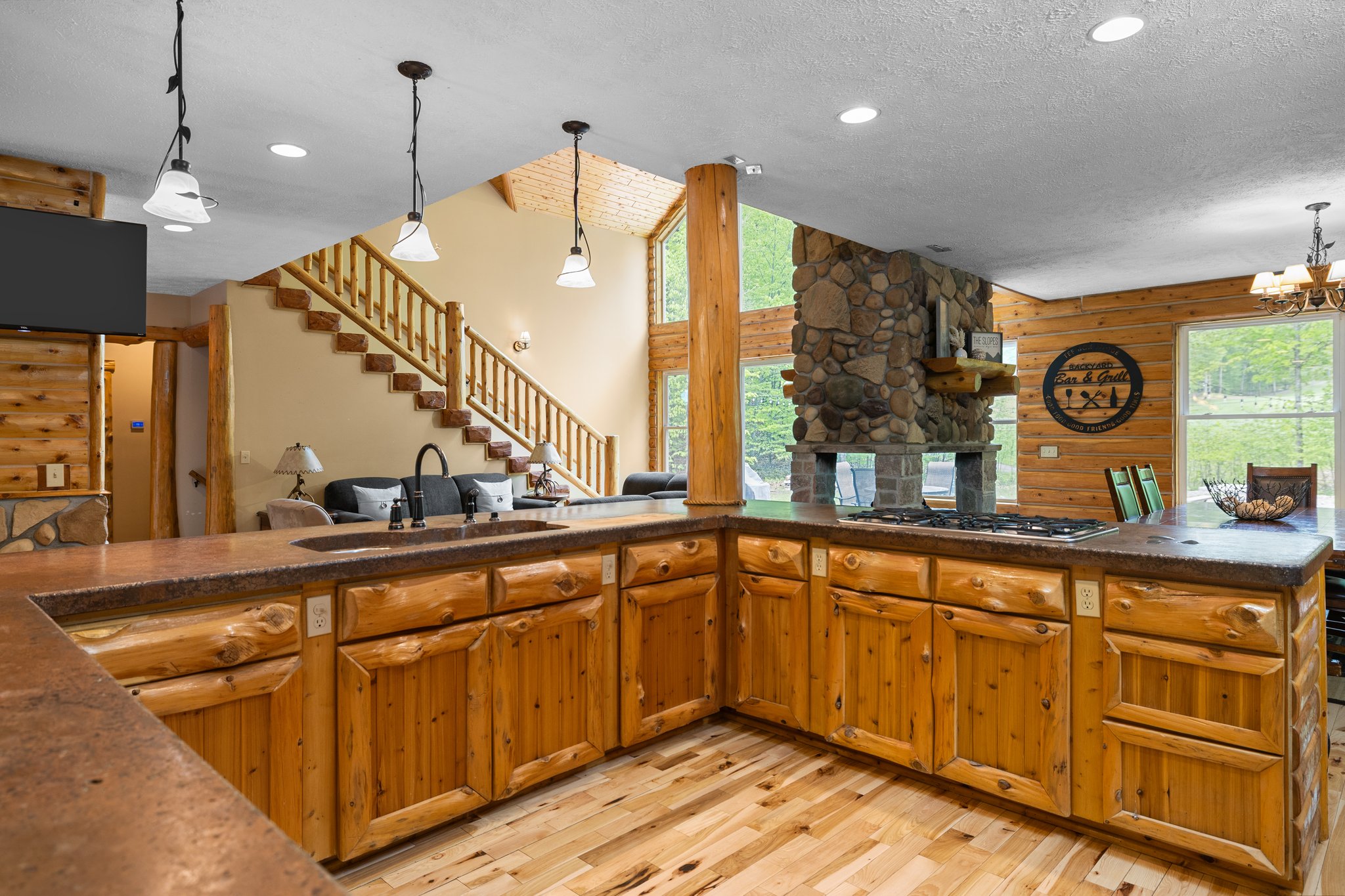 Bellaire, Michigan, 49615, United States, 5 Bedrooms Bedrooms, ,4 BathroomsBathrooms,Residential,For Sale,1826987