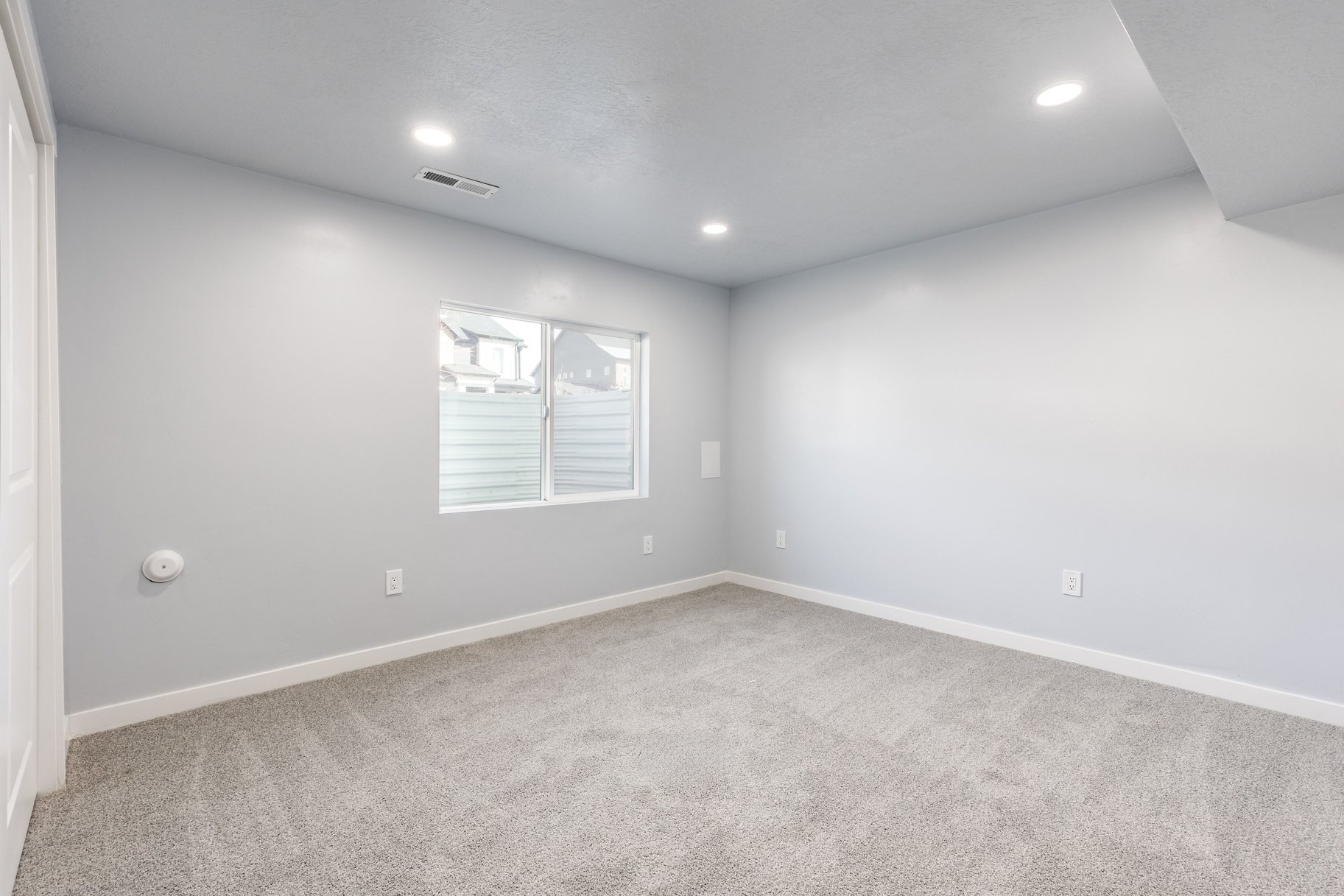  Fantastically Upgraded 2-Story Home with Theater and ADU - 物件實景