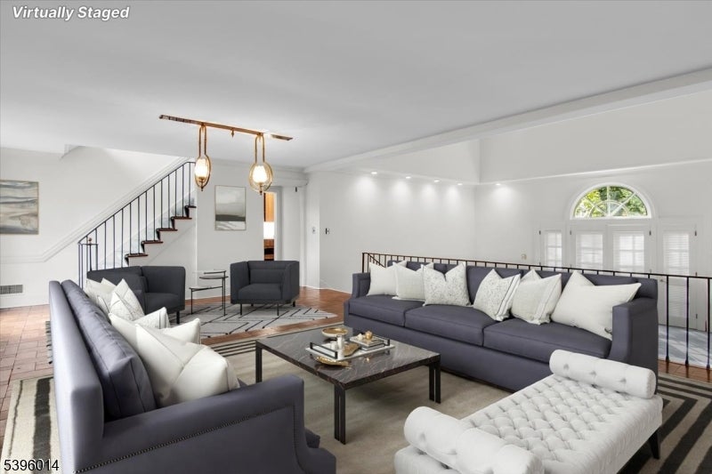 Clifton City, New Jersey, 07013, United States, 5 Bedrooms Bedrooms, ,4 BathroomsBathrooms,Residential,For Sale,1988596