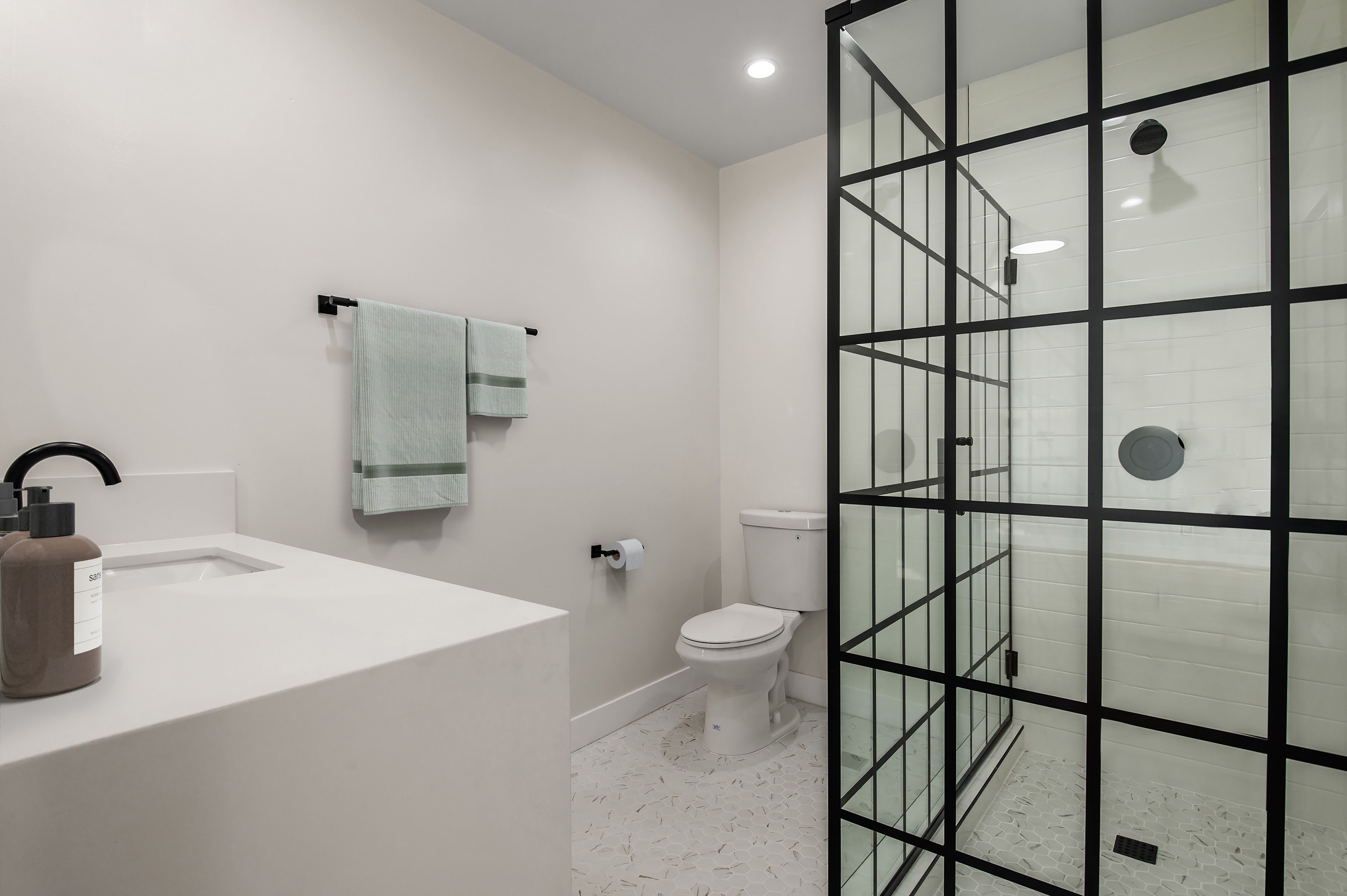  521 South Bentley Avenue, Los Angeles, CA 90049 - 物件實景