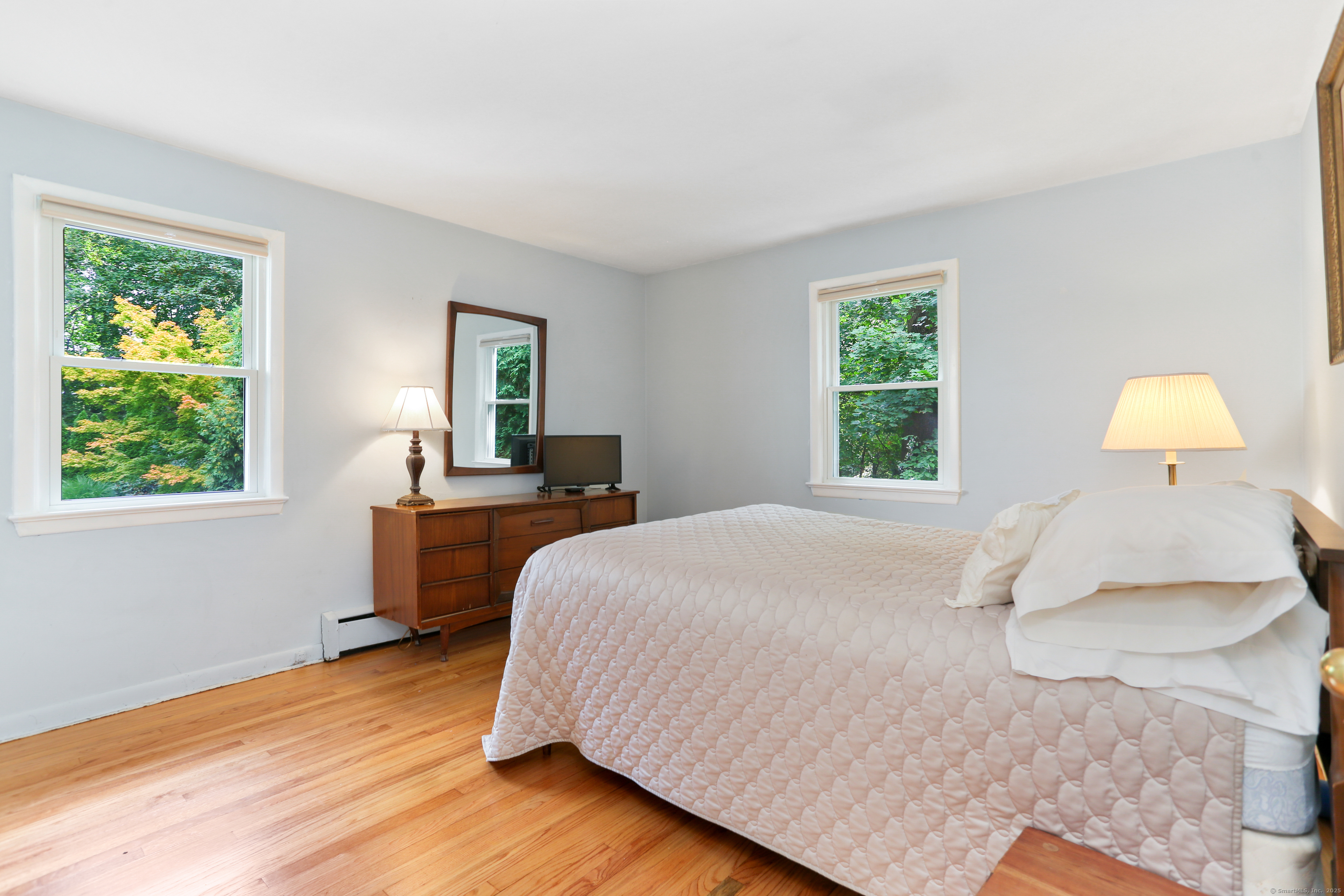 Norwalk, Connecticut, 06850, United States, 3 Bedrooms Bedrooms, ,2 BathroomsBathrooms,Residential,For Sale,1934607