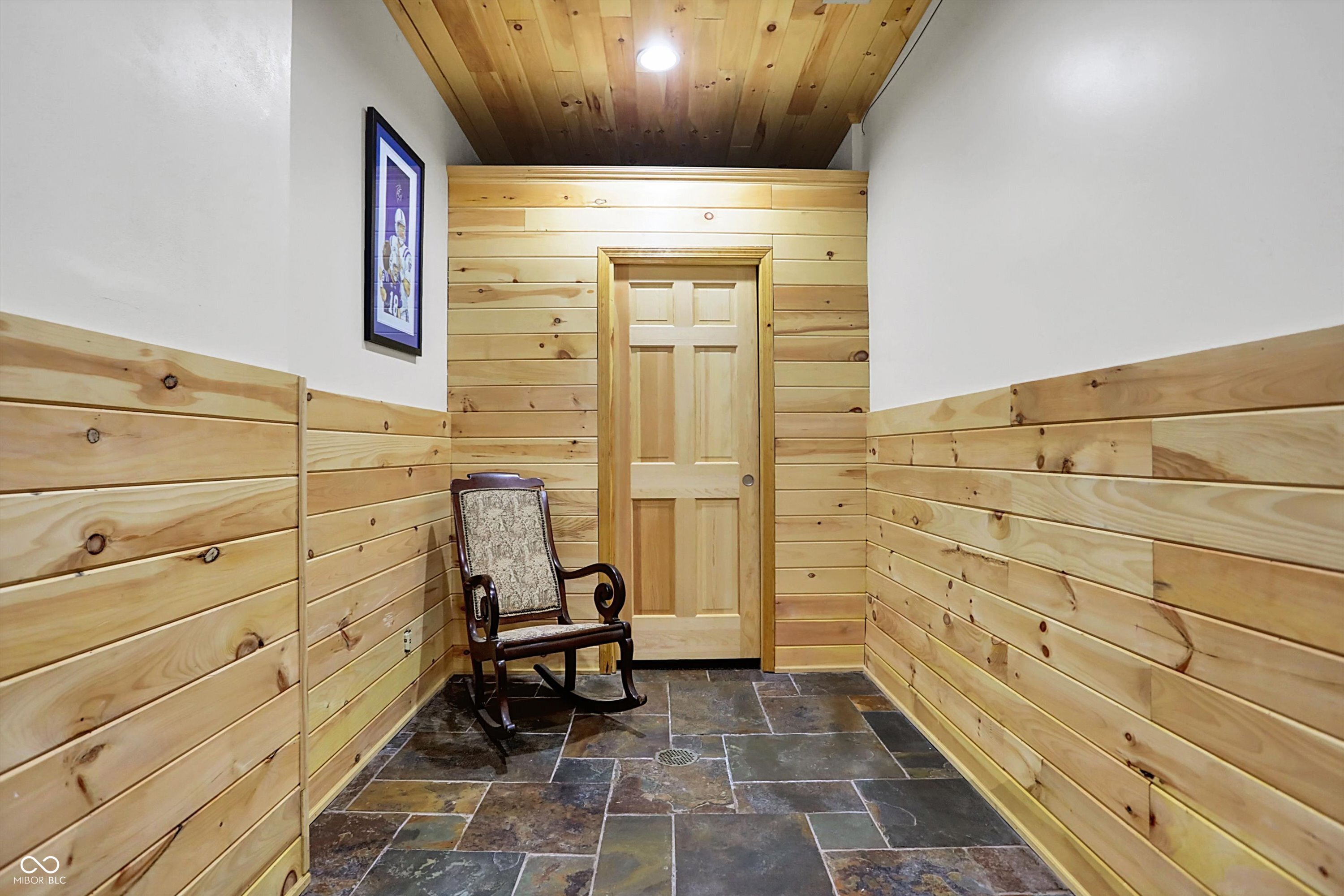 Trafalgar, Indiana, 46181, United States, 4 Bedrooms Bedrooms, ,4 BathroomsBathrooms,Residential,For Sale,1981773