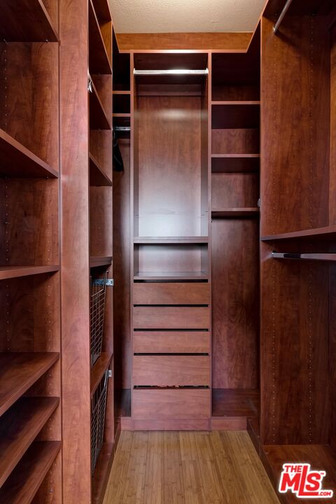 West Hollywood, California, 90069, United States, 2 Bedrooms Bedrooms, ,2 BathroomsBathrooms,Residential,For Sale,1819033