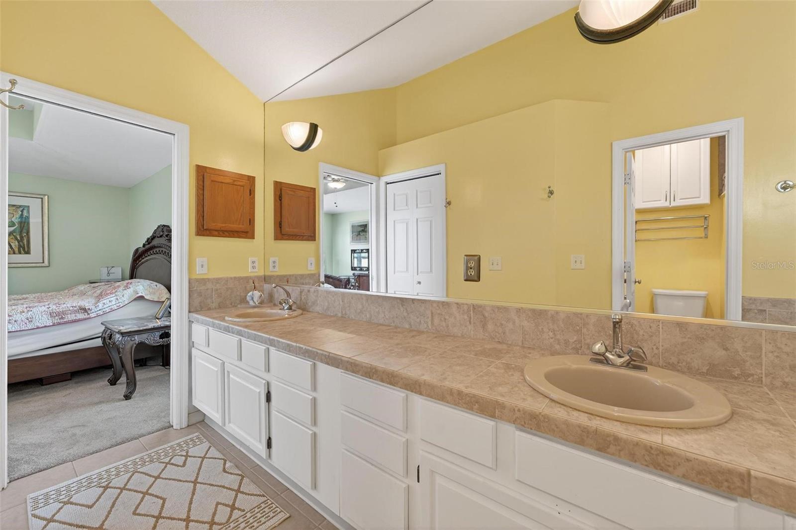 ORLANDO, Florida, 32819, United States, 4 Bedrooms Bedrooms, ,3 BathroomsBathrooms,Residential,For Sale,1921033