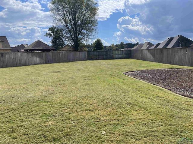 Longview, Texas, 75602, United States, 4 Bedrooms Bedrooms, ,3 BathroomsBathrooms,Residential,For Sale,1970791