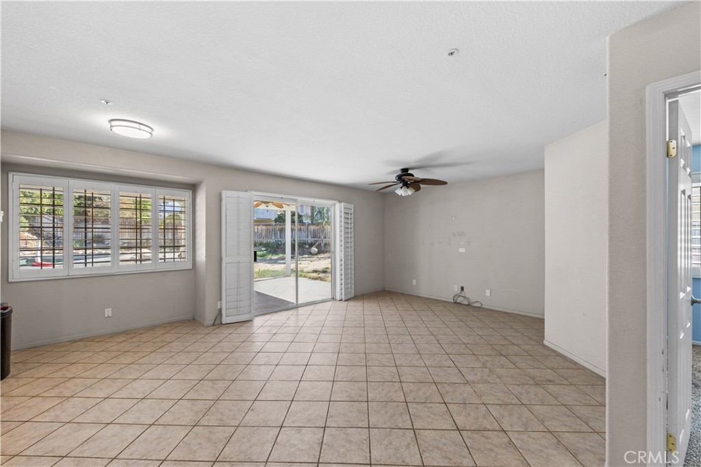 Highland, California, 92346, United States, 4 Bedrooms Bedrooms, ,3 BathroomsBathrooms,Residential,For Sale,1978624