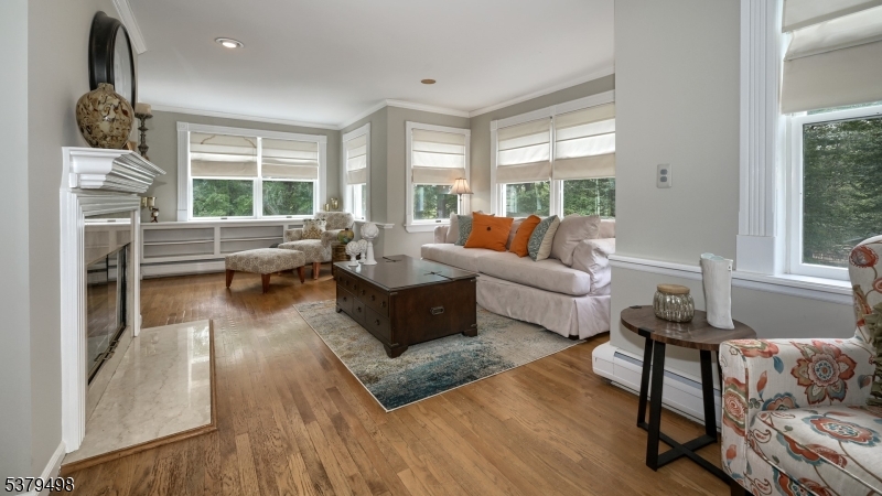 Kinnelon Boro, New Jersey, 07405, United States, 4 Bedrooms Bedrooms, ,5 BathroomsBathrooms,Residential,For Sale,1932382