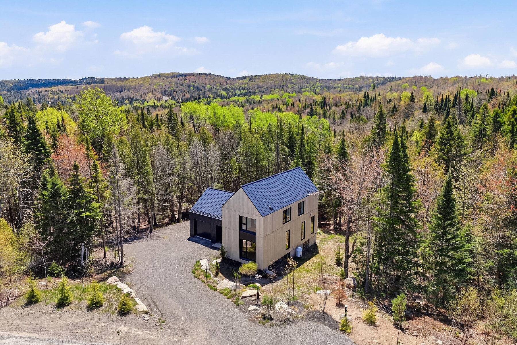  Sainte-Marguerite-du-Lac-Masson, Laurentides - 物件實景