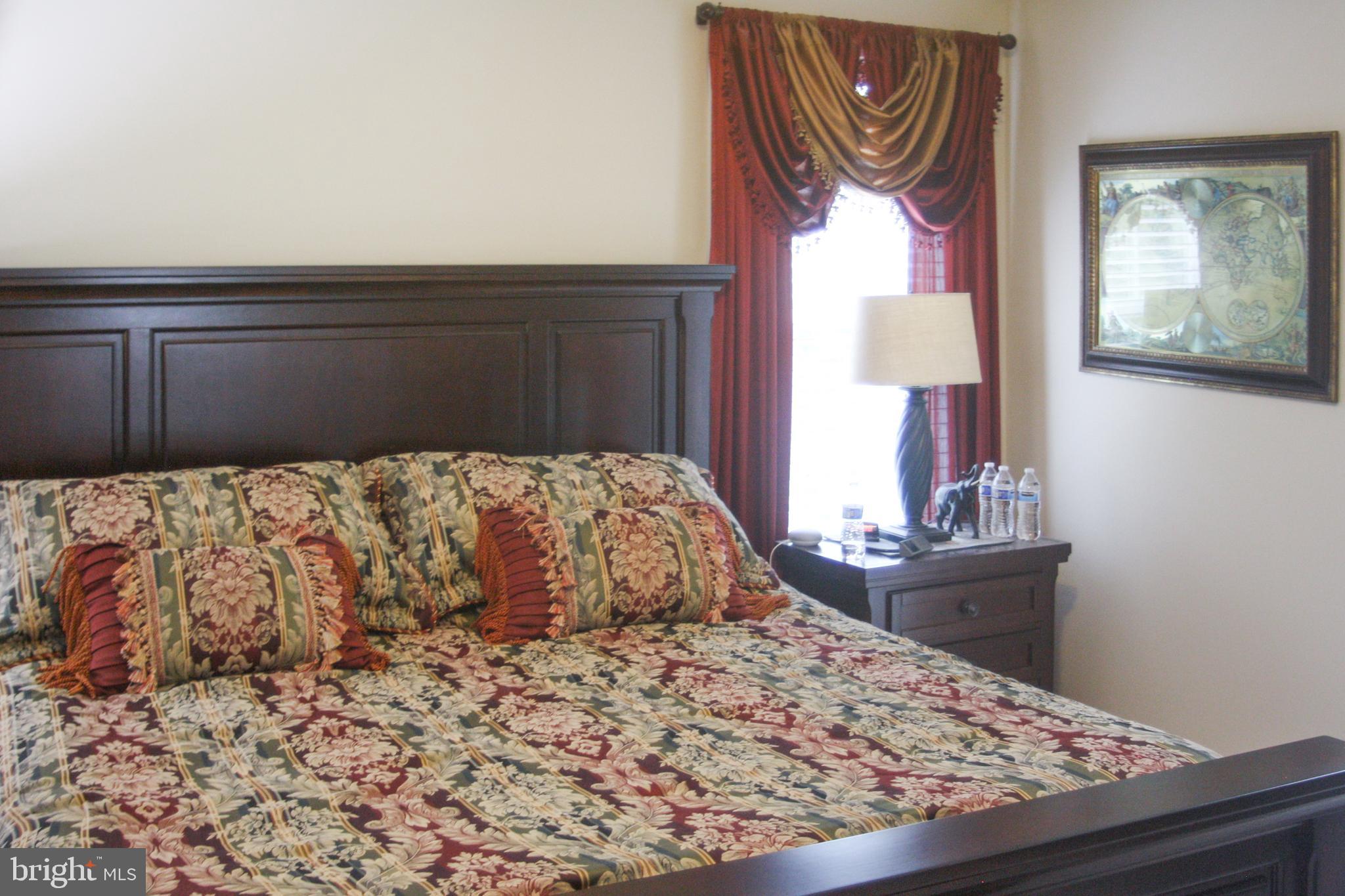 Winchester, Virginia, 22602, United States, 5 Bedrooms Bedrooms, ,5 BathroomsBathrooms,Residential,For Sale,1982956