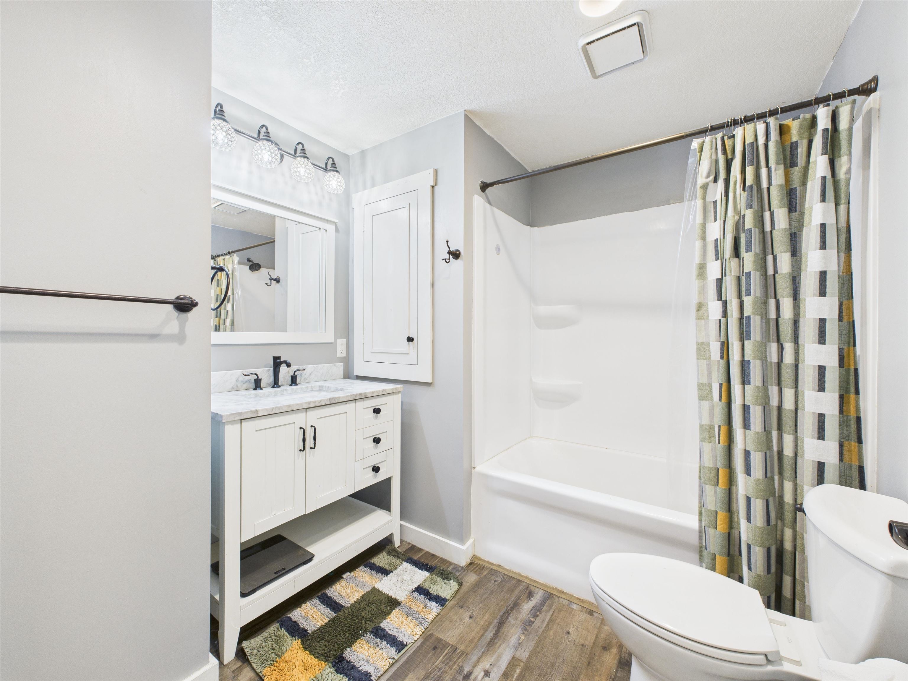 Markle, Indiana, 46770, United States, 3 Bedrooms Bedrooms, ,3 BathroomsBathrooms,Residential,For Sale,1925804