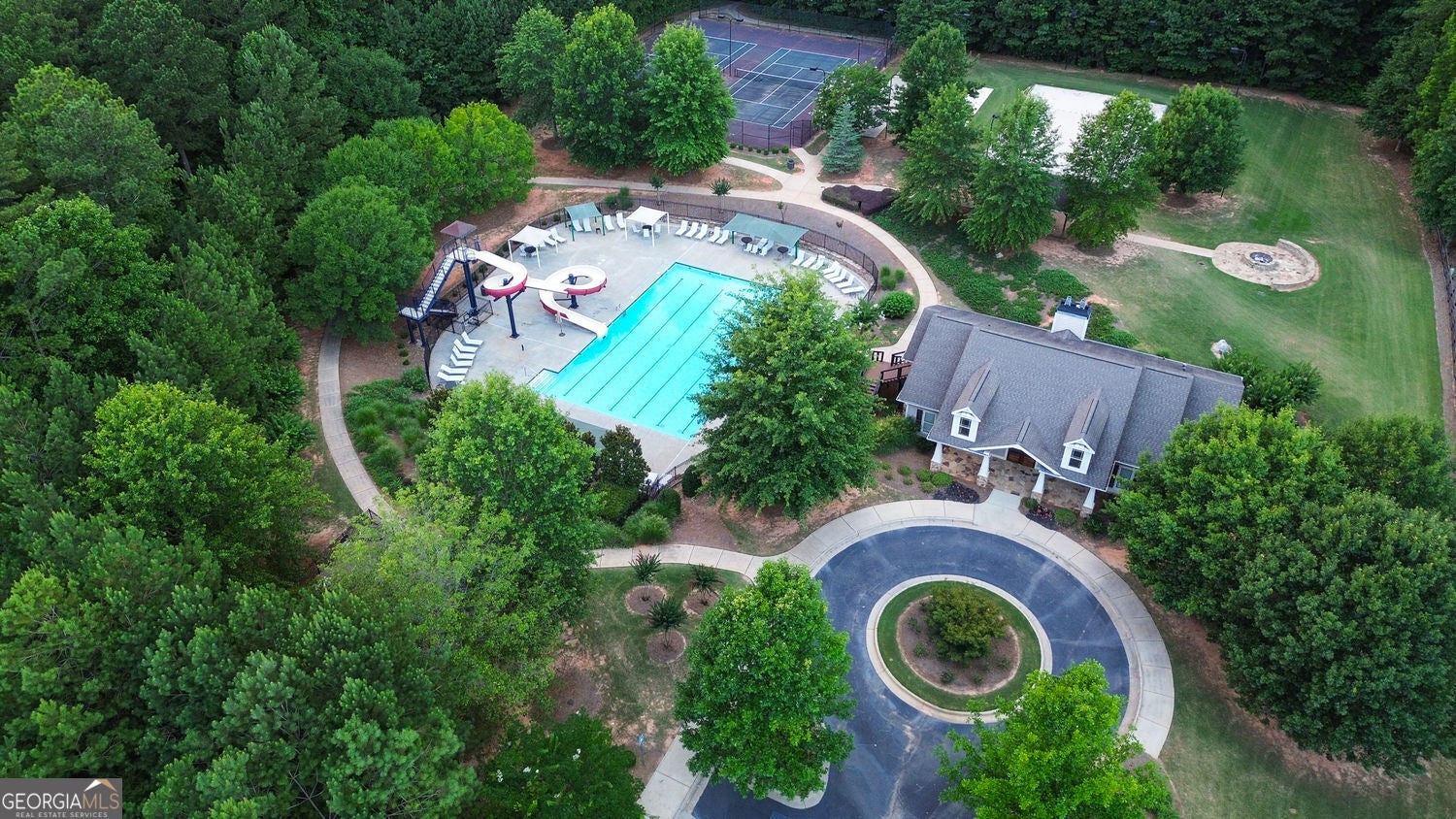 Senoia, Georgia, 30276, United States, 5 Bedrooms Bedrooms, ,4 BathroomsBathrooms,Residential,For Sale,1877866