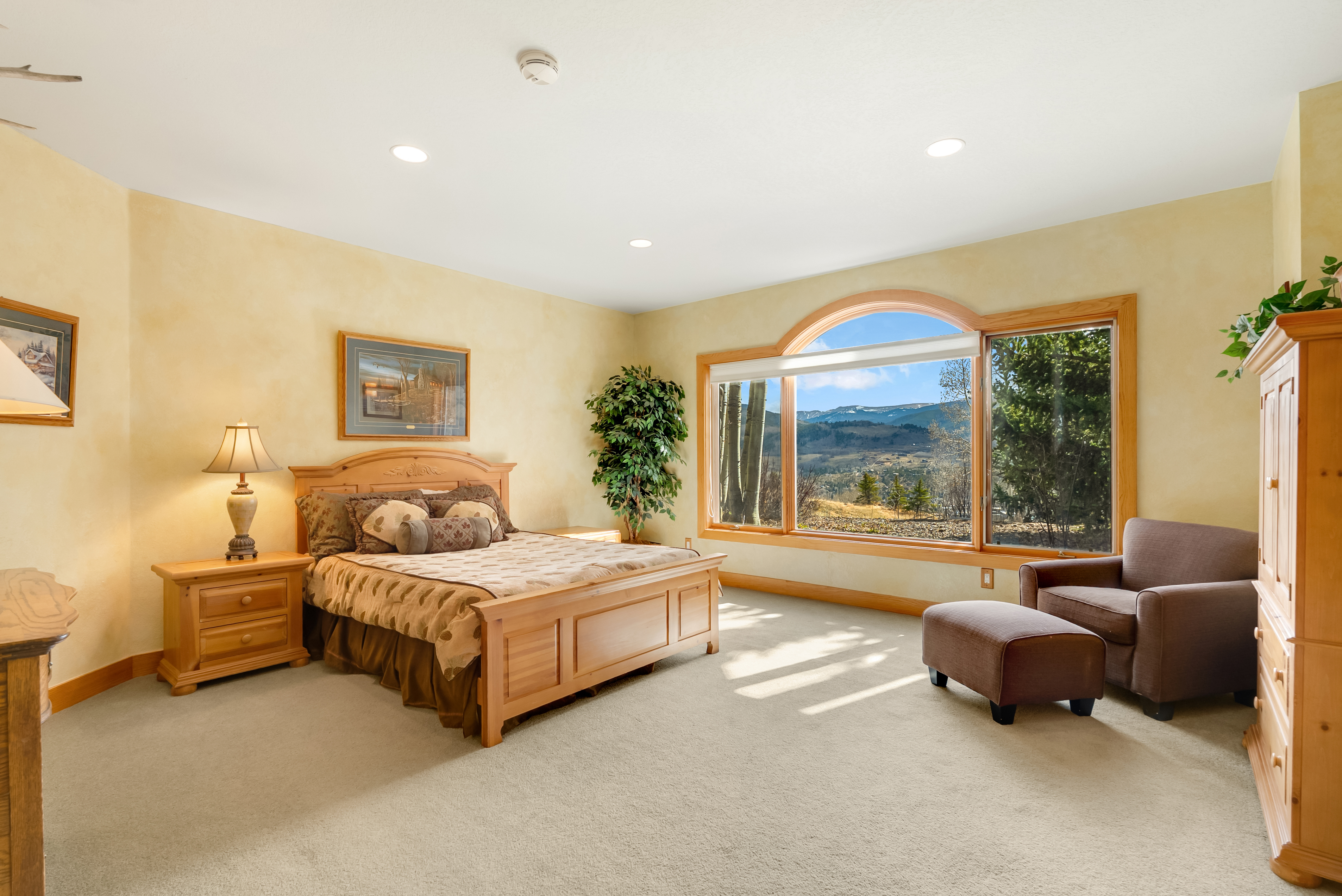  Welcome to One of Summit County