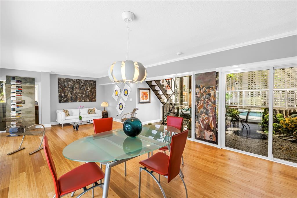 St Petersburg, Florida, 33704, United States, 4 Bedrooms Bedrooms, ,4 BathroomsBathrooms,Residential,For Sale,1991901