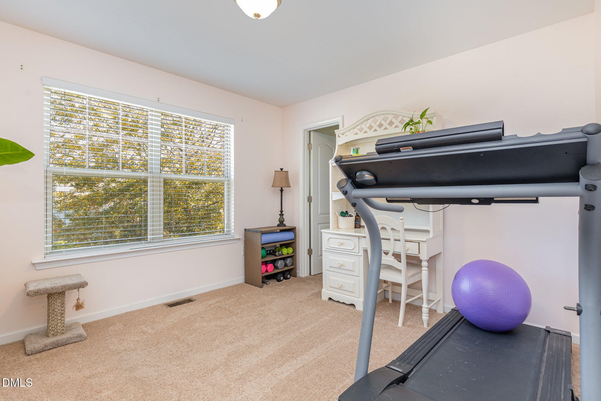 Apex, North Carolina, 27539, United States, 4 Bedrooms Bedrooms, ,3 BathroomsBathrooms,Residential,For Sale,1988359