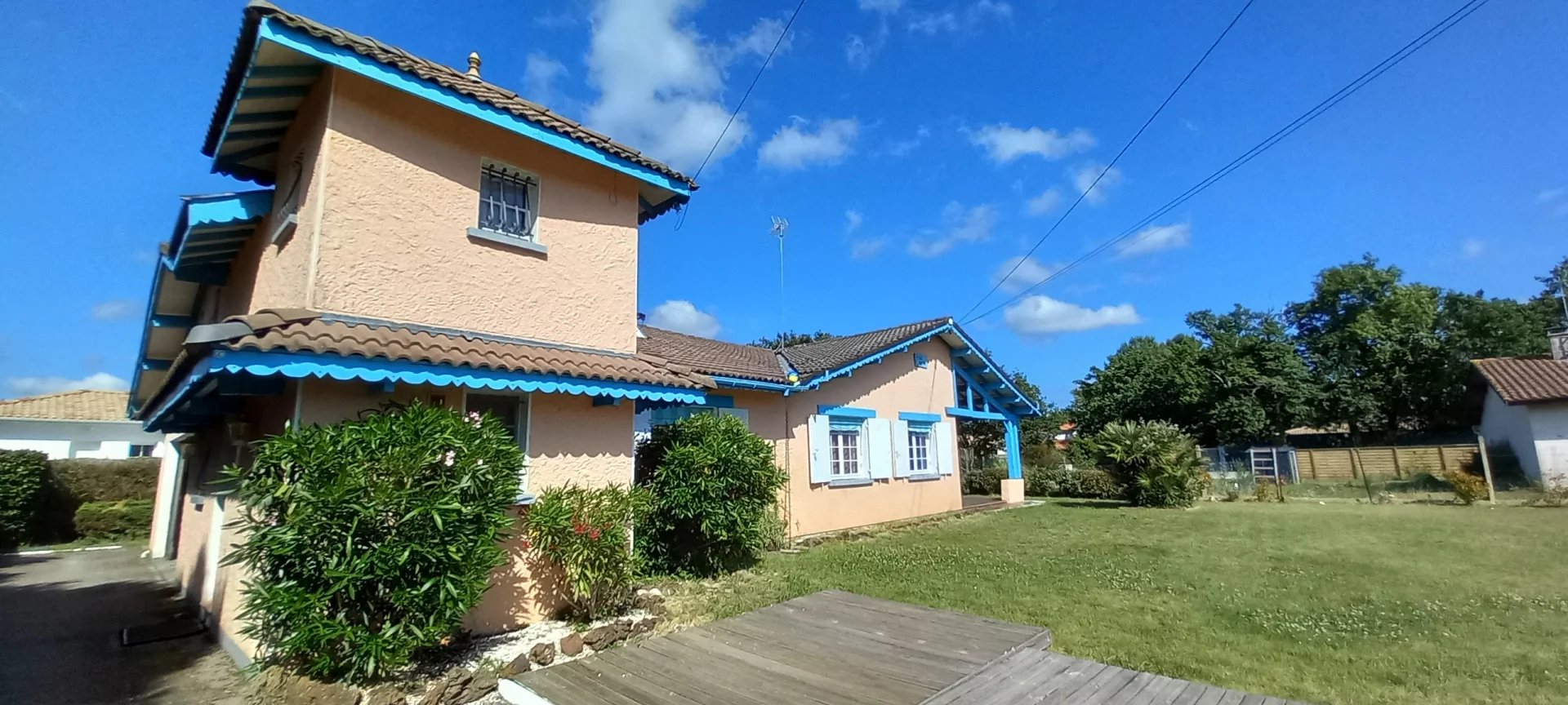 Andernos-les-Bains, New Aquitaine, 33510, FR, 4 Bedrooms Bedrooms, ,2 BathroomsBathrooms,Residential,For Sale,1829497