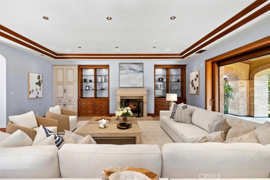 Irvine, California, 92603, United States, 6 Bedrooms Bedrooms, ,8 BathroomsBathrooms,Residential,For Sale,1840658