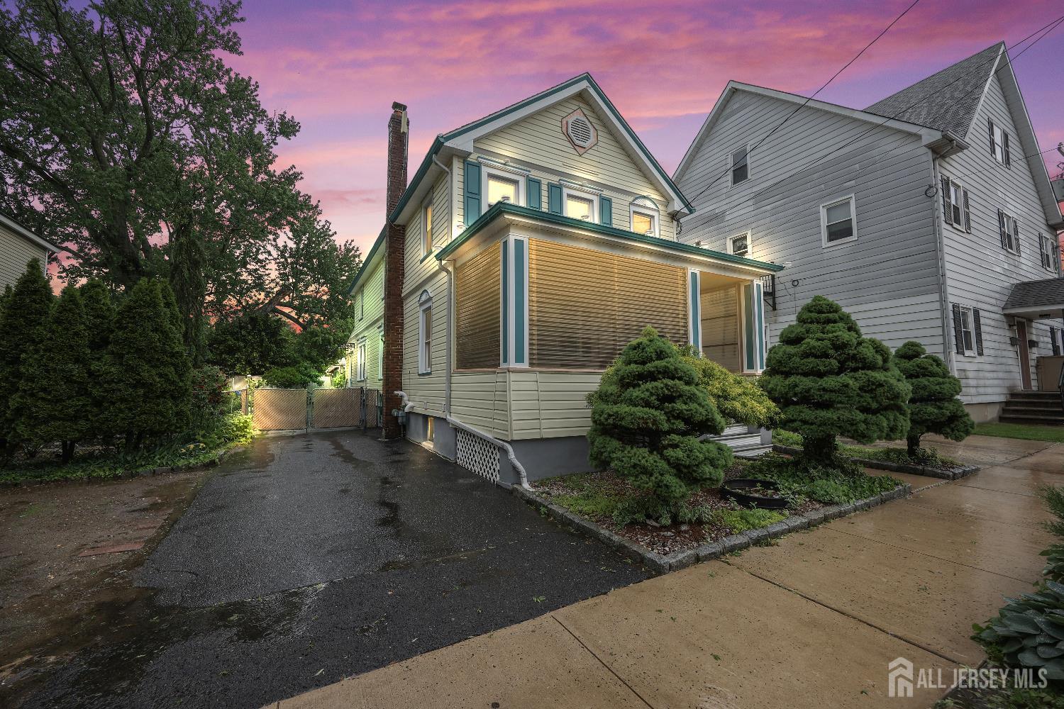 South Amboy, New Jersey, 08879, United States, 4 Bedrooms Bedrooms, ,3 BathroomsBathrooms,Residential,For Sale,1829503
