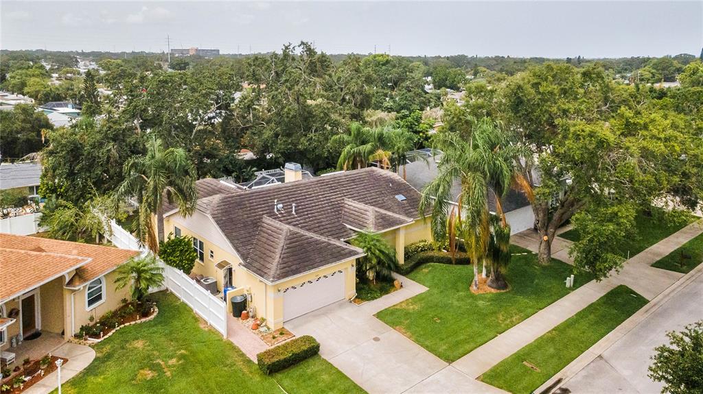 Dunedin, Florida, 34698, United States, 4 Bedrooms Bedrooms, ,2 BathroomsBathrooms,Residential,For Sale,1848616