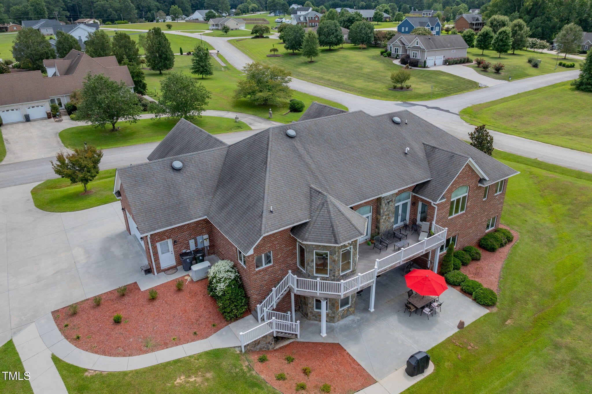 South Hill, Virginia, 23917, United States, 6 Bedrooms Bedrooms, ,5 BathroomsBathrooms,Residential,For Sale,1940439