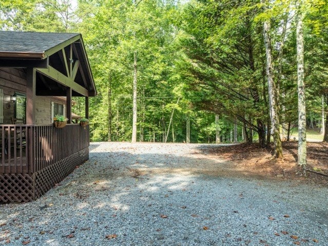 Ellijay, Georgia, 30540, United States, 4 Bedrooms Bedrooms, ,3 BathroomsBathrooms,Residential,For Sale,1910831