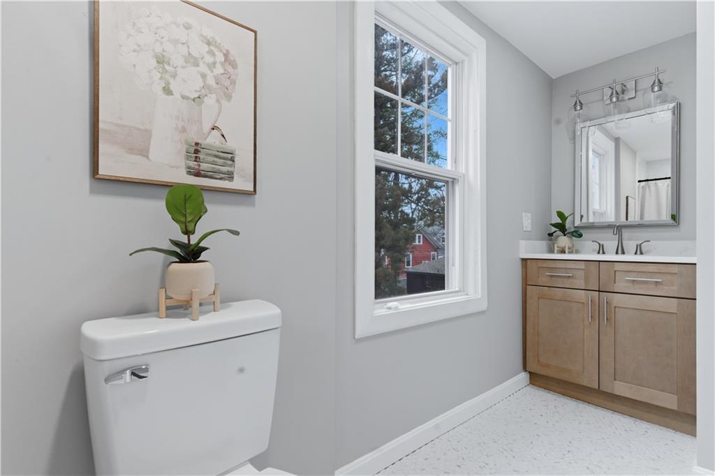 Providence, Rhode Island, 02906, United States, 3 Bedrooms Bedrooms, ,2 BathroomsBathrooms,Residential,For Sale,2037418