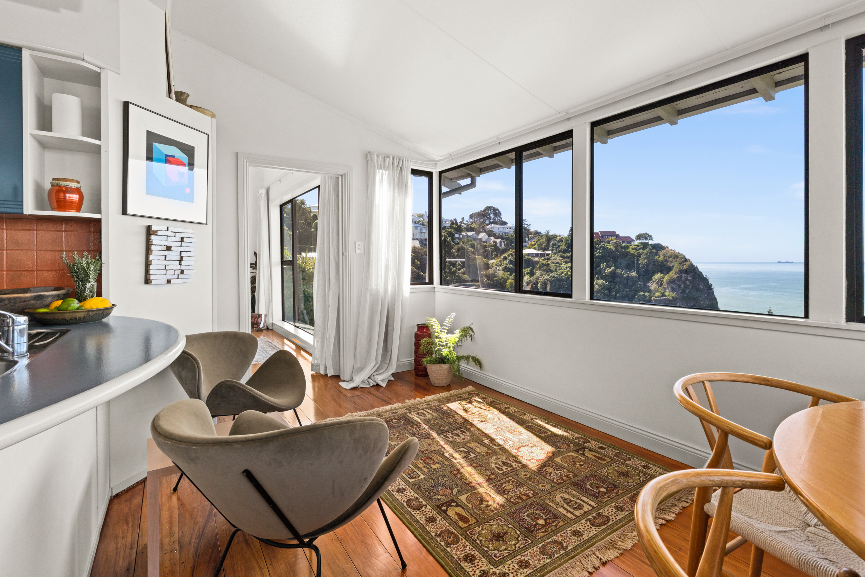  Panoramic Ocean Views with Income Potential - 物件實景