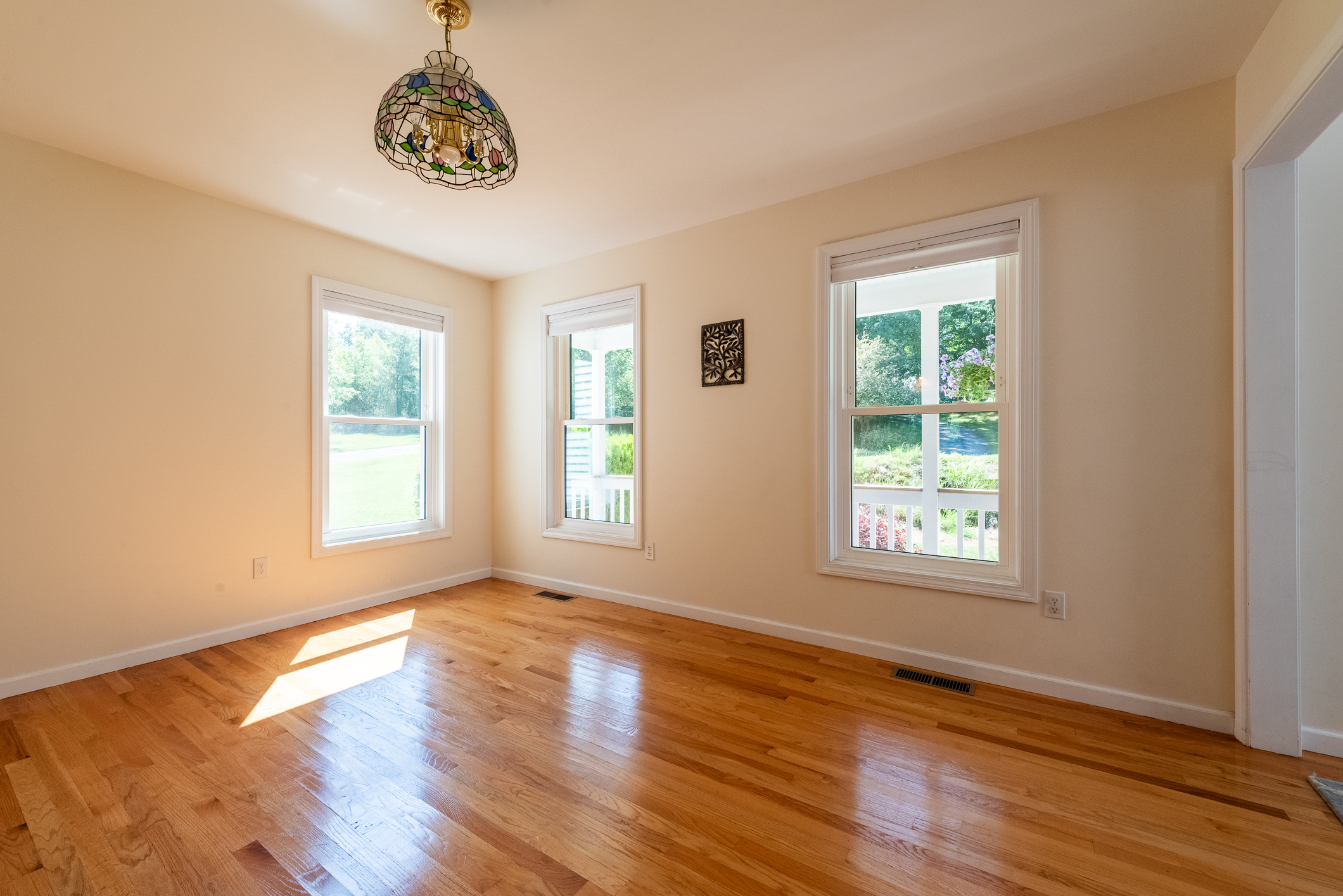  Classic Colonial Nestled on 3 Private Acres in Autumn Ridge - 物件實景