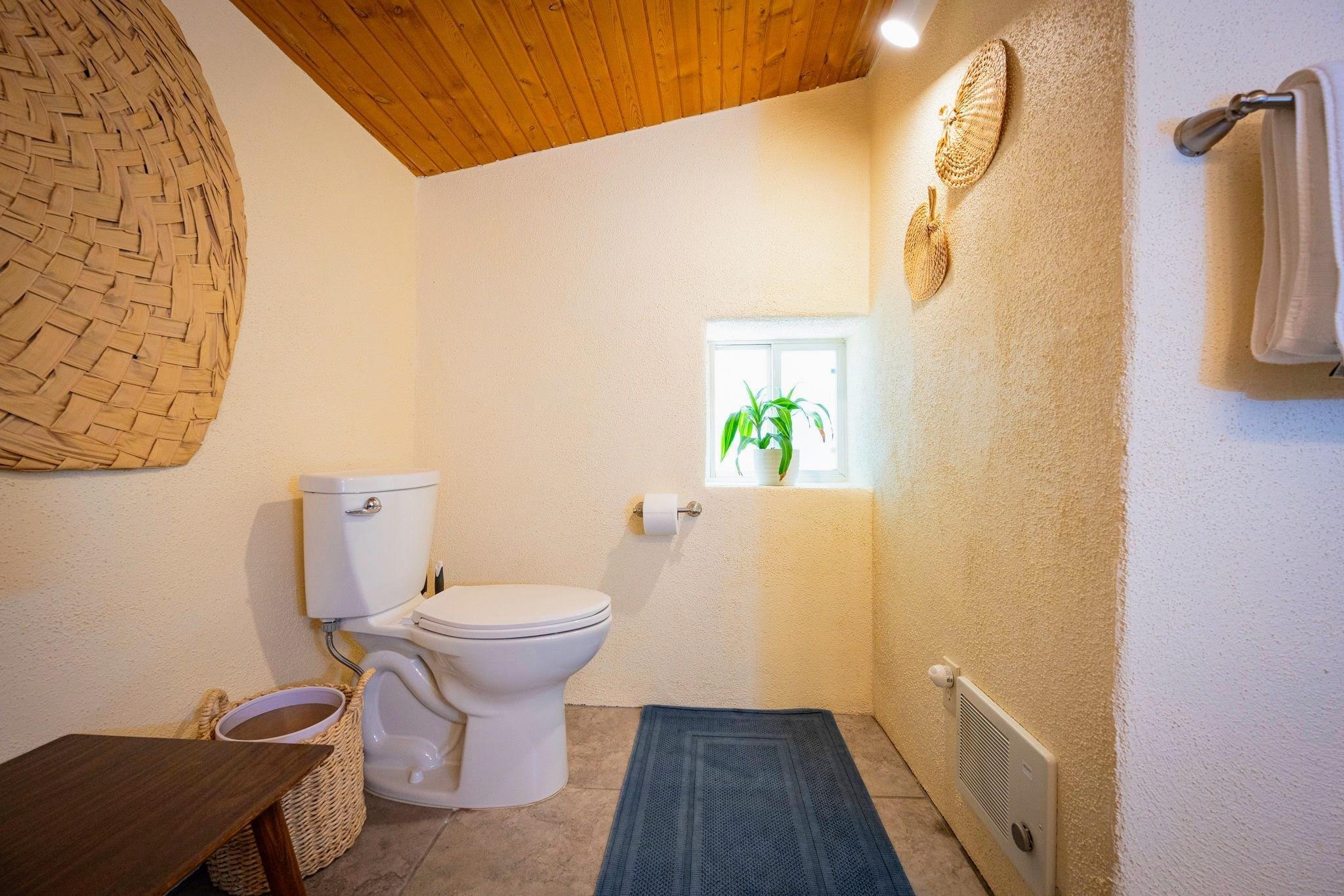 Ranchos De Taos, New Mexico, 87557, United States, 3 Bedrooms Bedrooms, ,3 BathroomsBathrooms,Residential,For Sale,1688394