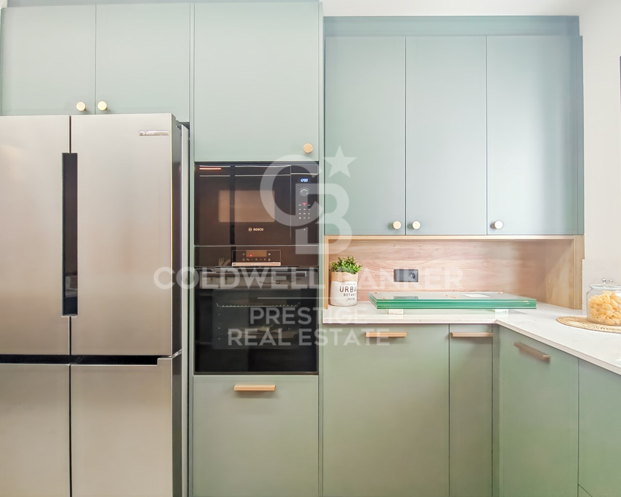 Barcelona, Catalonia, ES, 4 Bedrooms Bedrooms, ,3 BathroomsBathrooms,Residential,For Sale,1805126