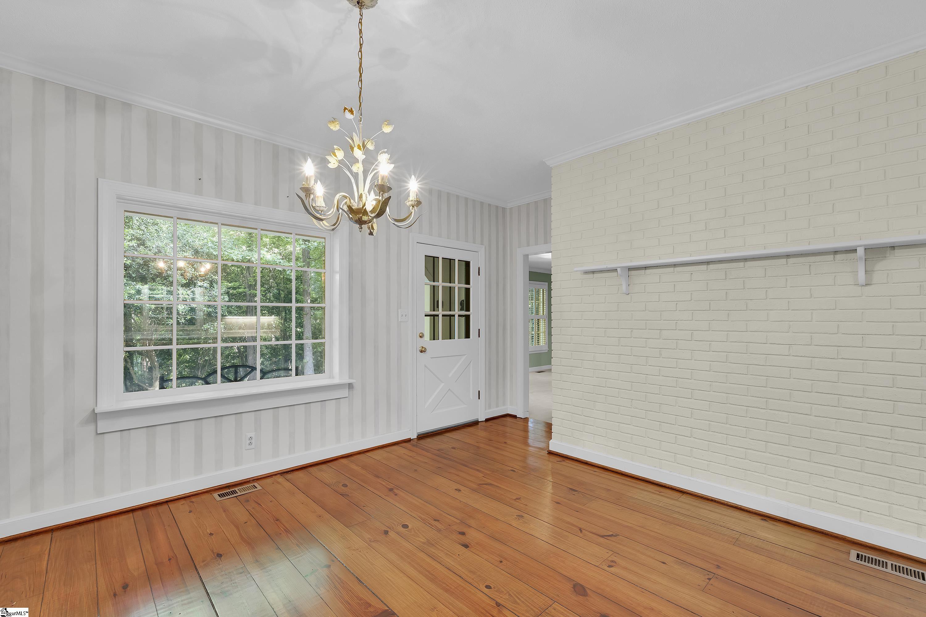 Spartanburg, South Carolina, 29302, United States, 4 Bedrooms Bedrooms, ,3 BathroomsBathrooms,Residential,For Sale,1906881