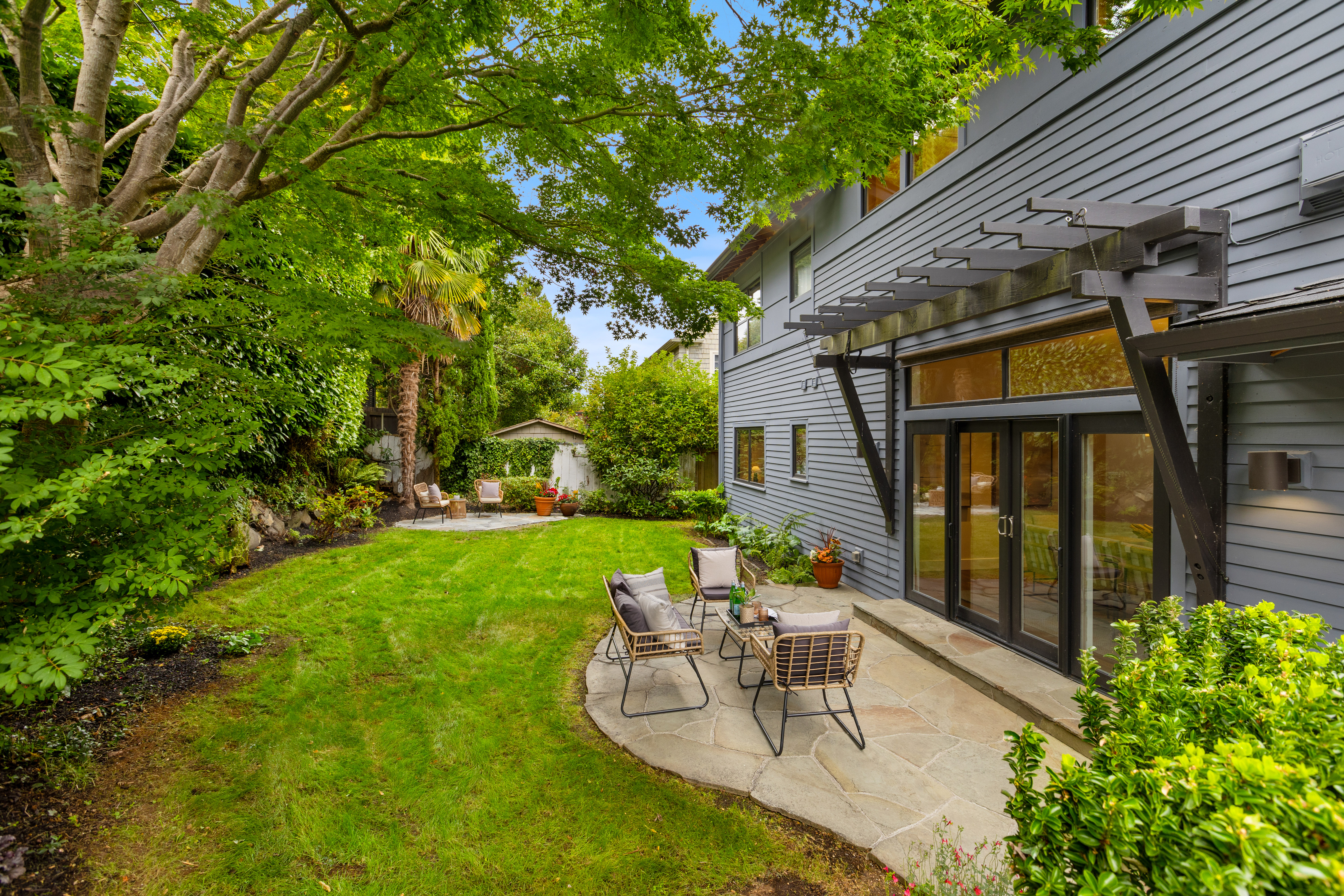  2223 39th Ave E, Seattle, WA 98112 - 物件實景