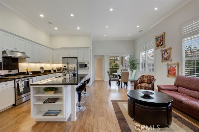 Irvine, California, 92620, United States, 2 Bedrooms Bedrooms, ,2 BathroomsBathrooms,Residential,For Sale,1895073