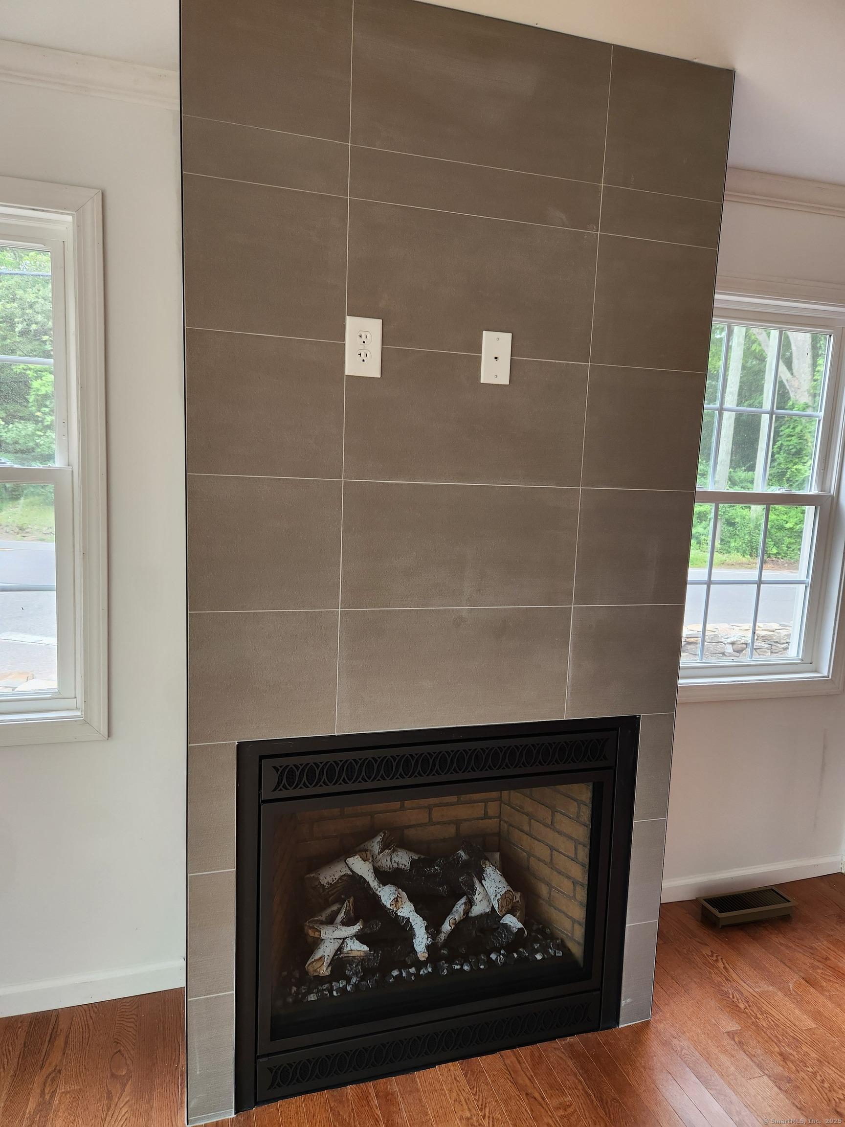 East Haddam, Connecticut, 06469, United States, 3 Bedrooms Bedrooms, ,3 BathroomsBathrooms,Residential,For Sale,1983406