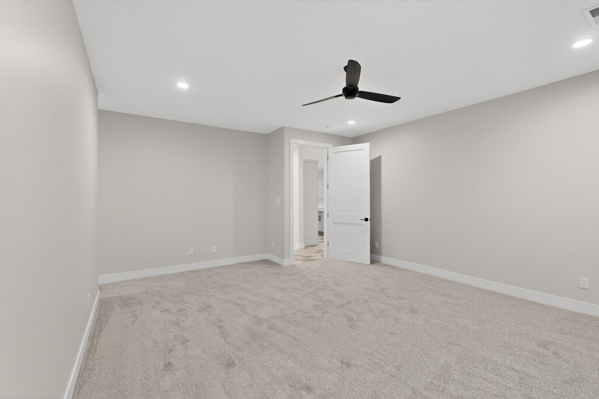 Edgewood, New Mexico, 87105, United States, 3 Bedrooms Bedrooms, ,3 BathroomsBathrooms,Residential,For Sale,2002461