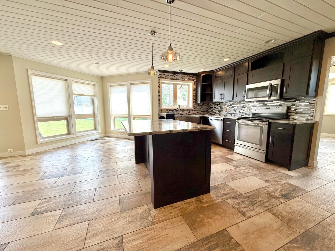 Brookings, South Dakota, 57006, United States, 6 Bedrooms Bedrooms, ,4 BathroomsBathrooms,Residential,For Sale,1909247